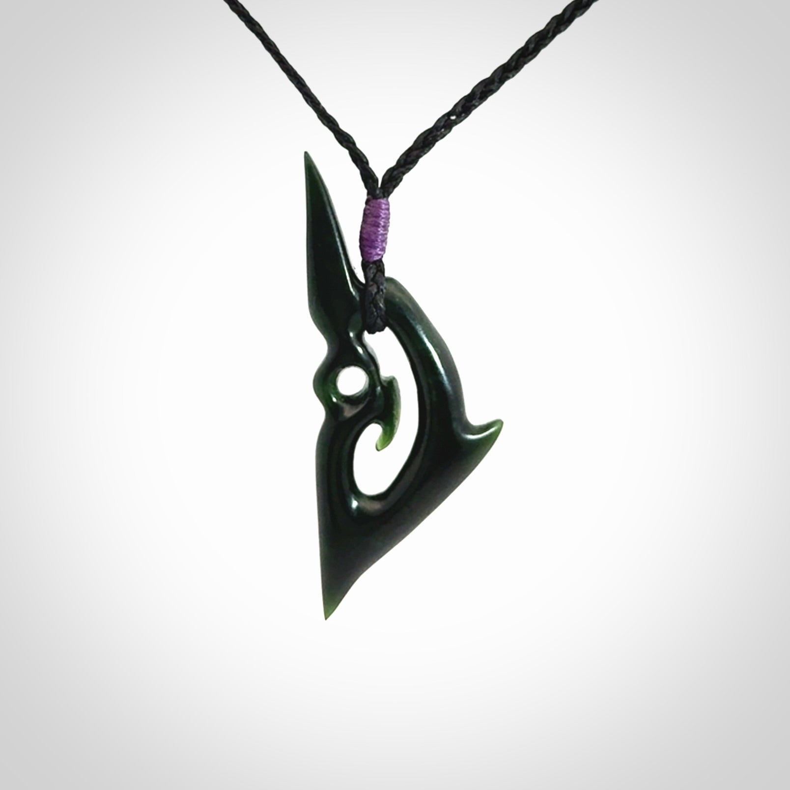 An Exquisite Pounamu Manaia Pendant