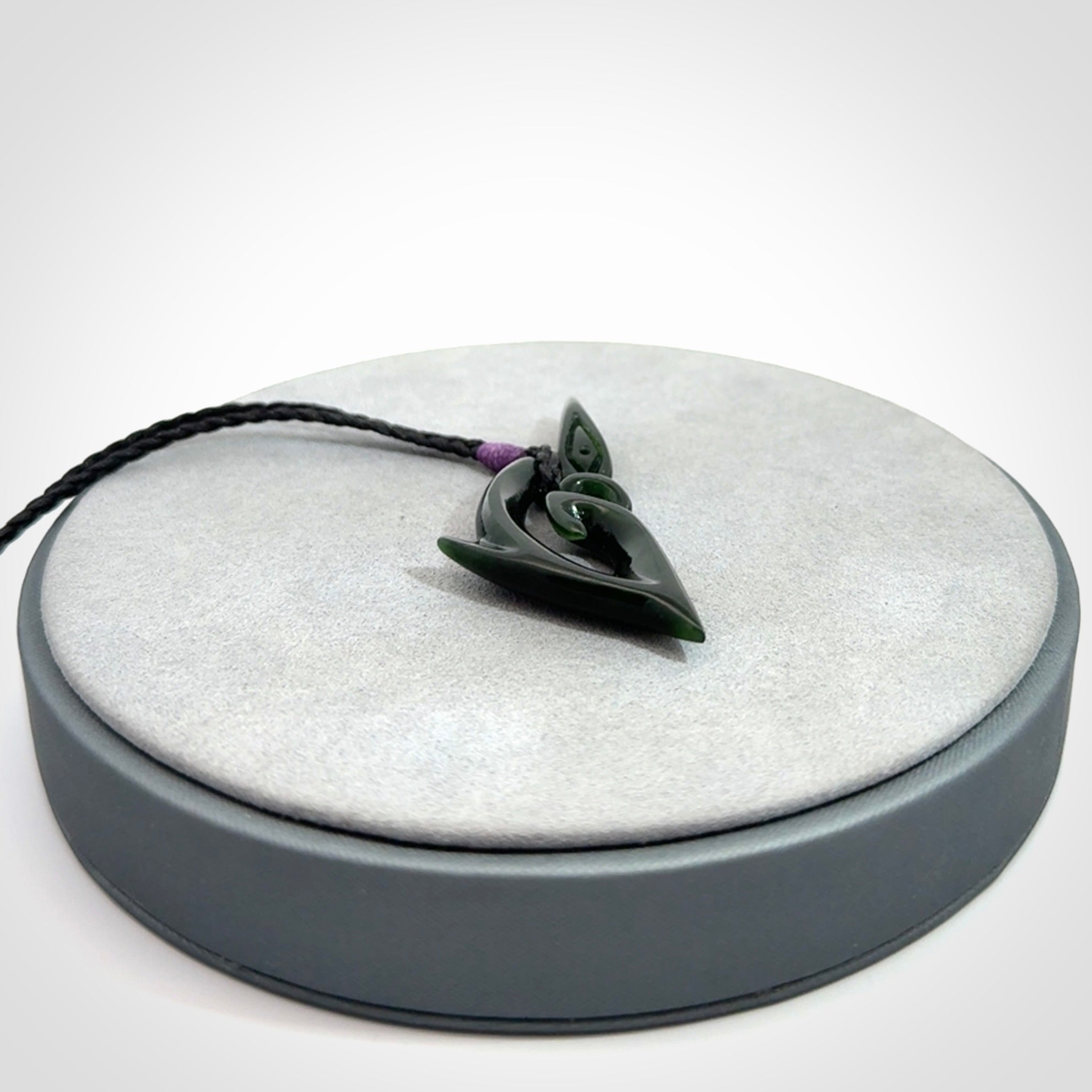 An Exquisite Pounamu Manaia Pendant