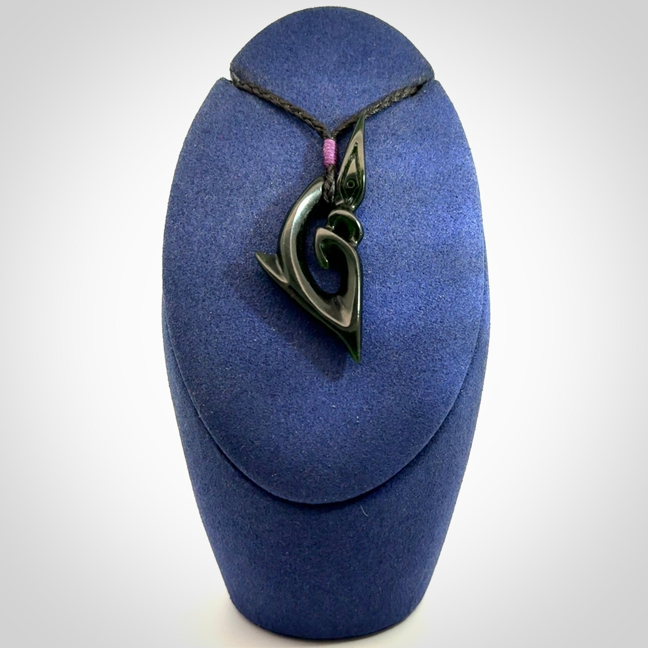 An Exquisite Pounamu Manaia Pendant