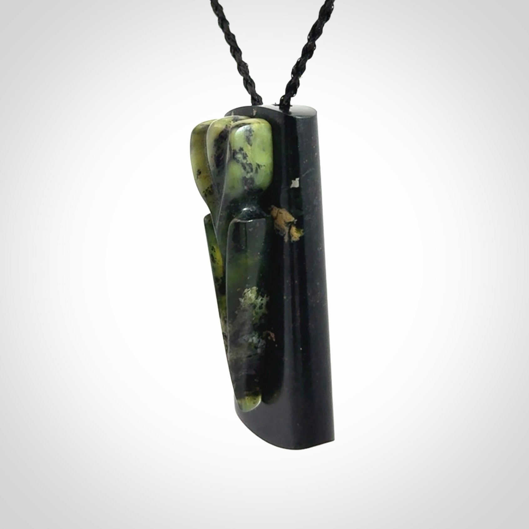 Hand Carved  New Zealand Jade arrowhead drop pendant