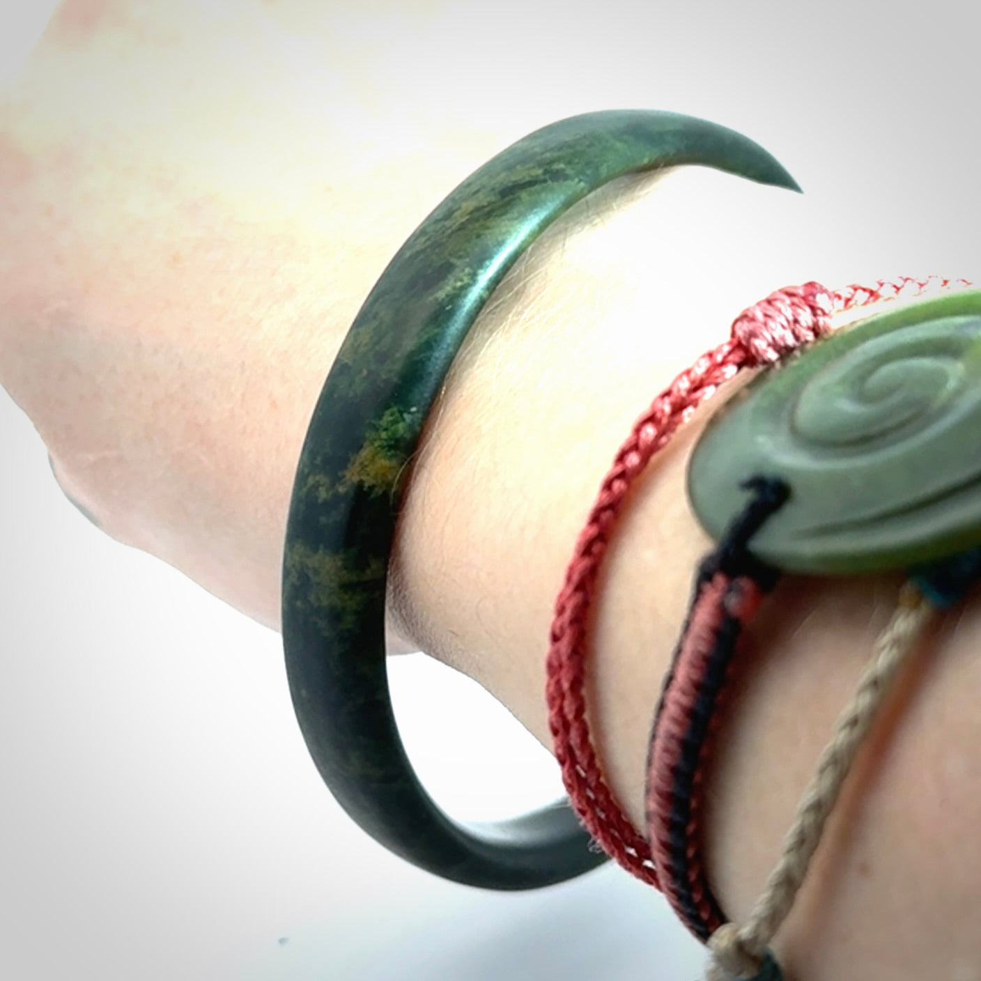 Hand carved New Zealand Jade bangle