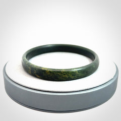 Hand carved New Zealand Jade bangle