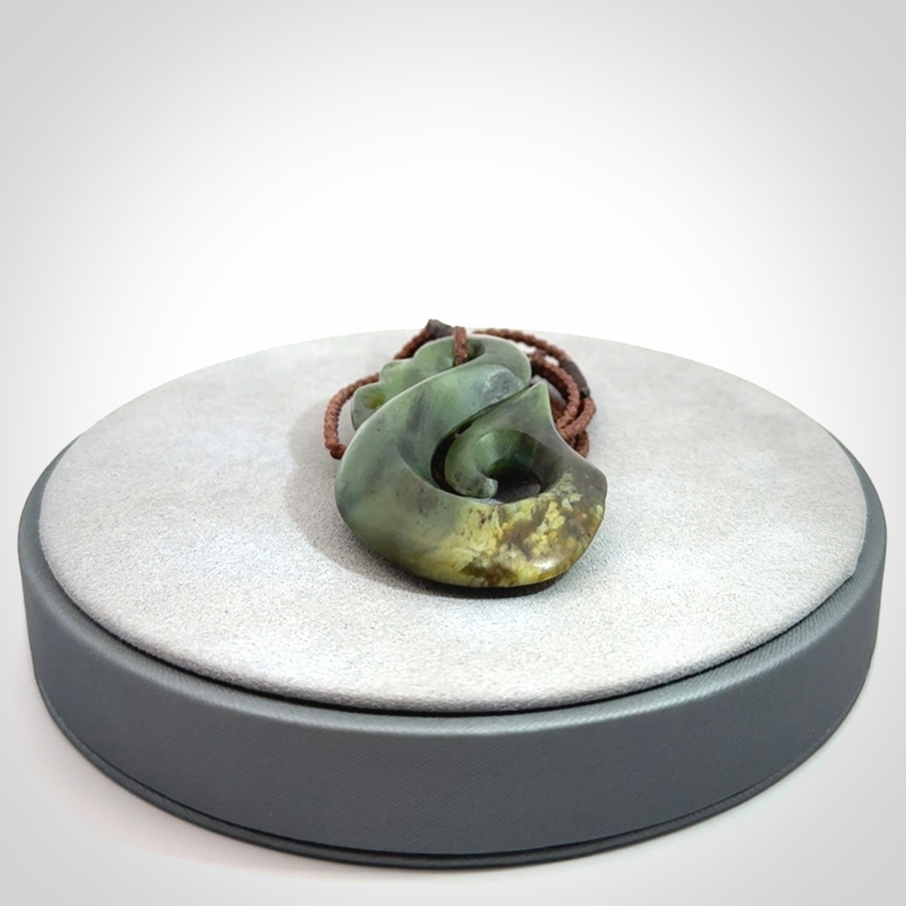Hand carved New Zealand Jade Manaia pendant