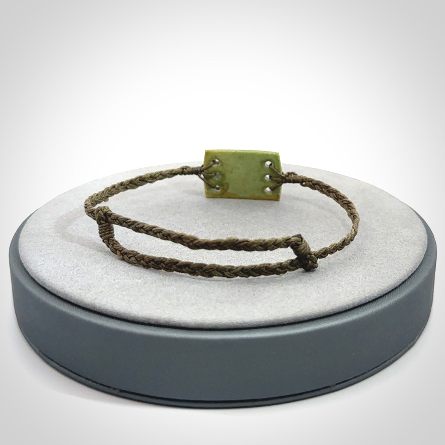 A Wonderful Unisex Jade Armband