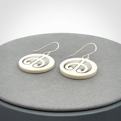Wonderfully detailed earrings, perfect for any occasion!