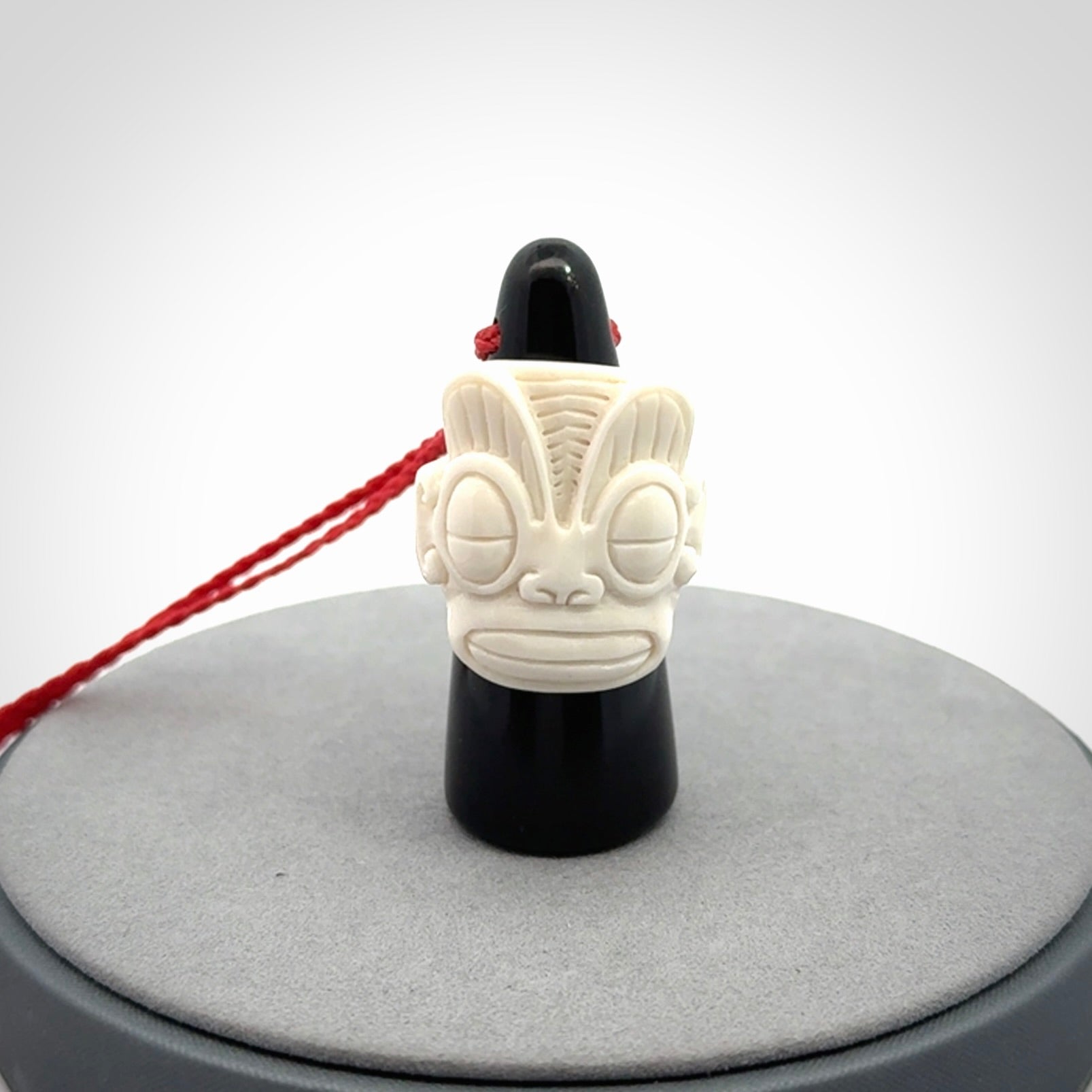 Hand carved black jade ring holder pendant