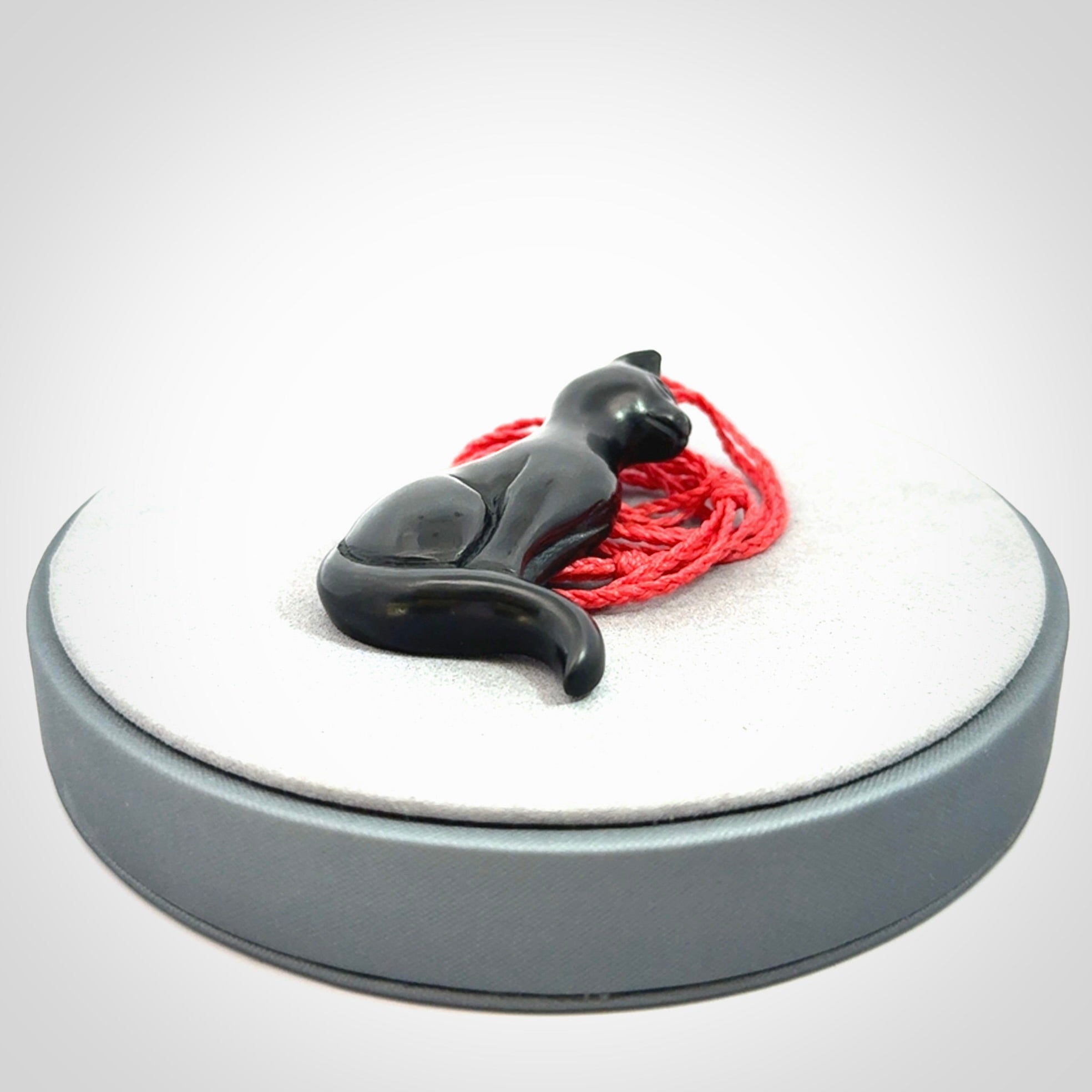 A Gorgeous Black Jade Cat Pendant