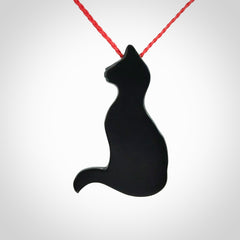 A Gorgeous Black Jade Cat Pendant