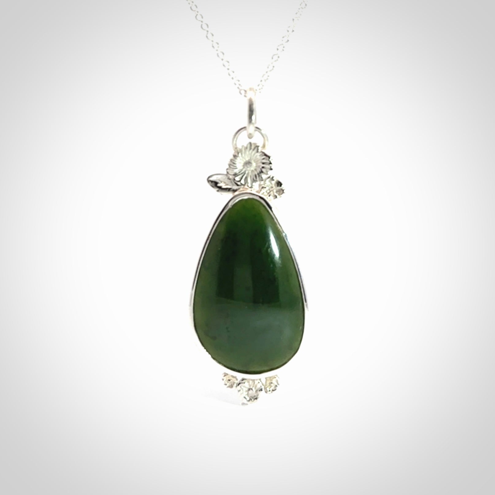 Beautiful Pendant, Hand Crafted in New Zealand Jade and Sterling Silver