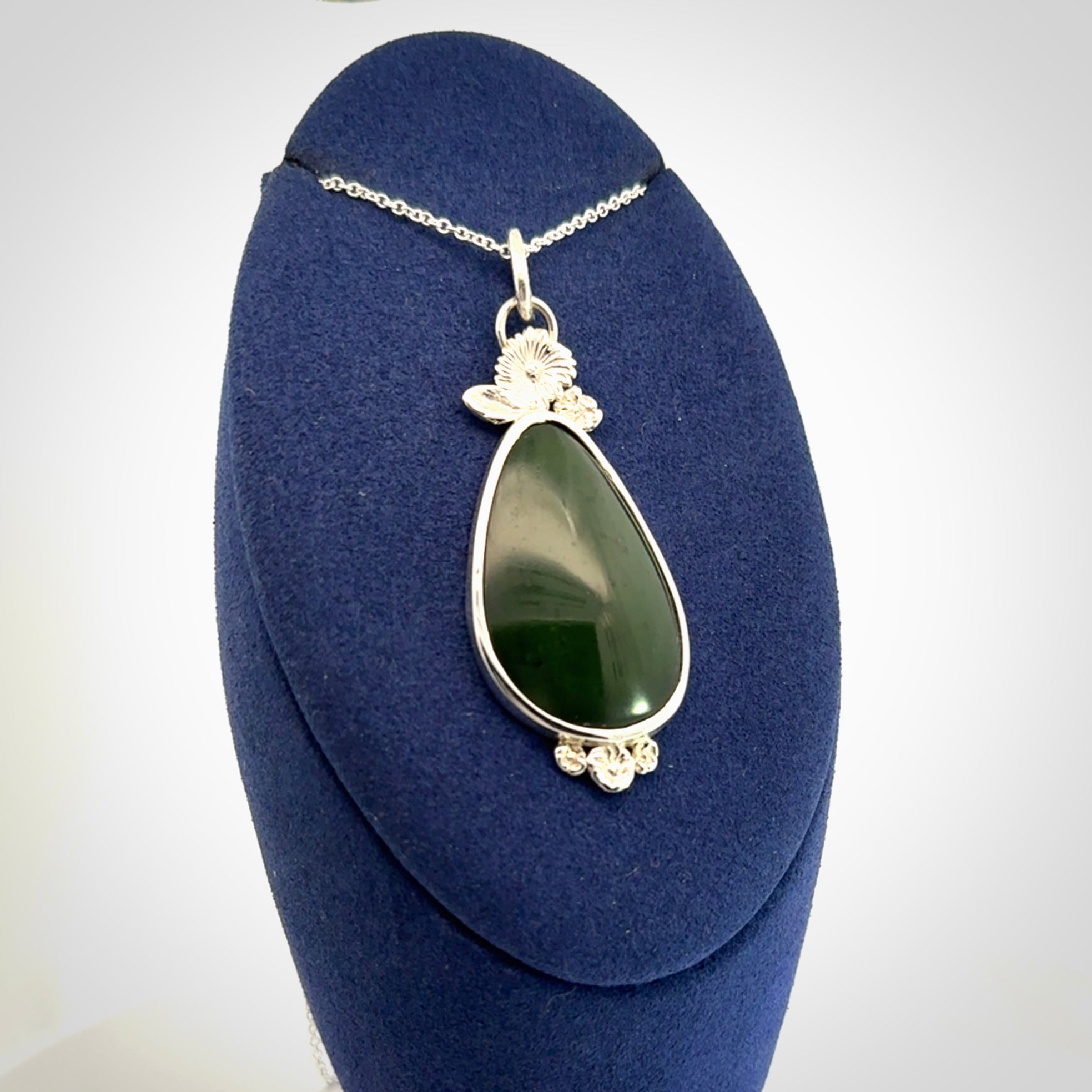 Beautiful Pendant, Hand Crafted in New Zealand Jade and Sterling Silver
