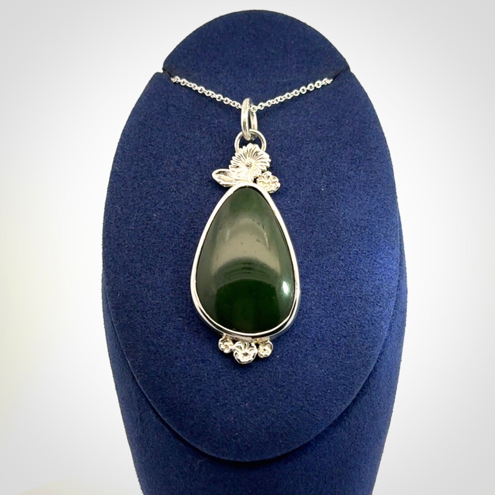 Beautiful Pendant, Hand Crafted in New Zealand Jade and Sterling Silver
