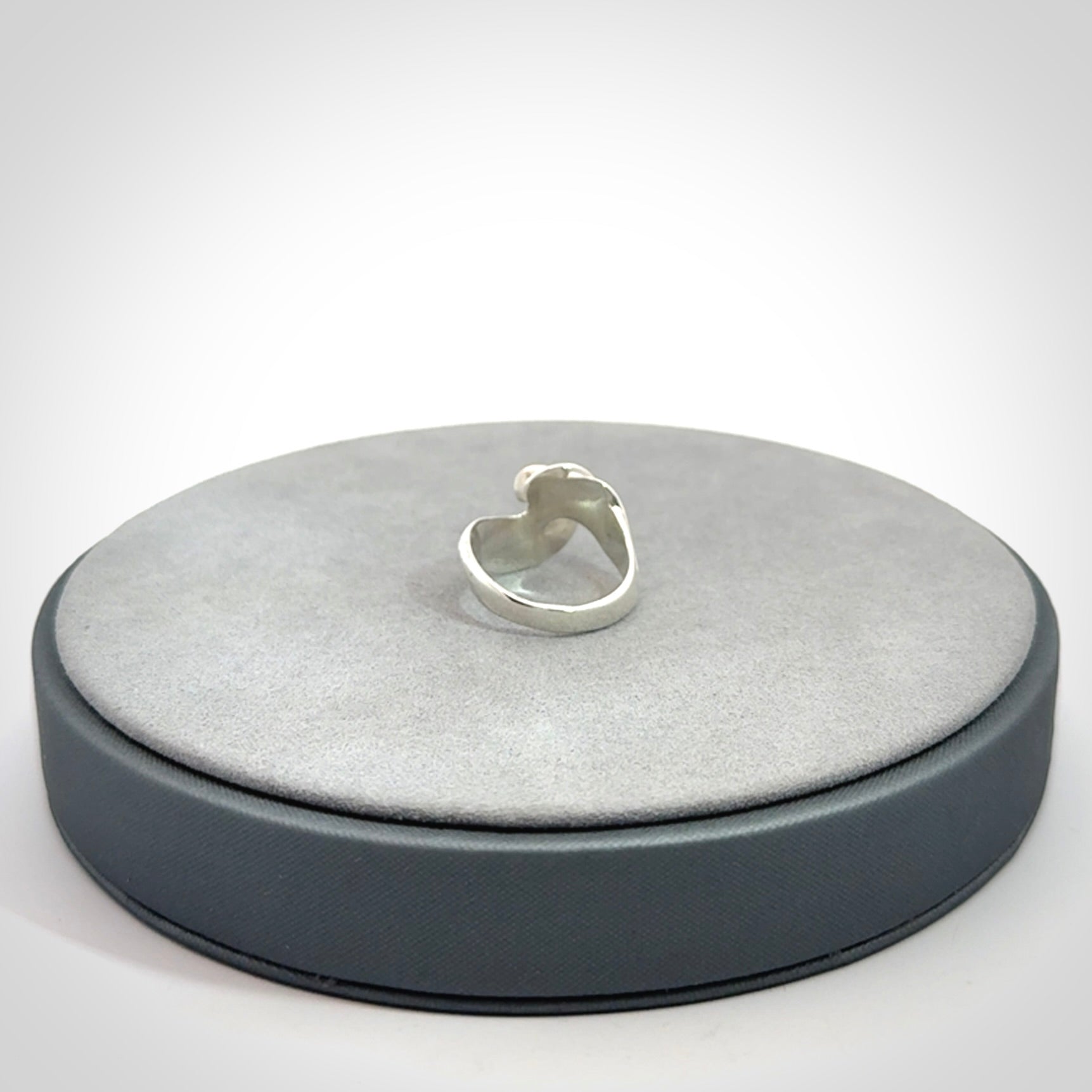 A beautiful sterling silver ring
