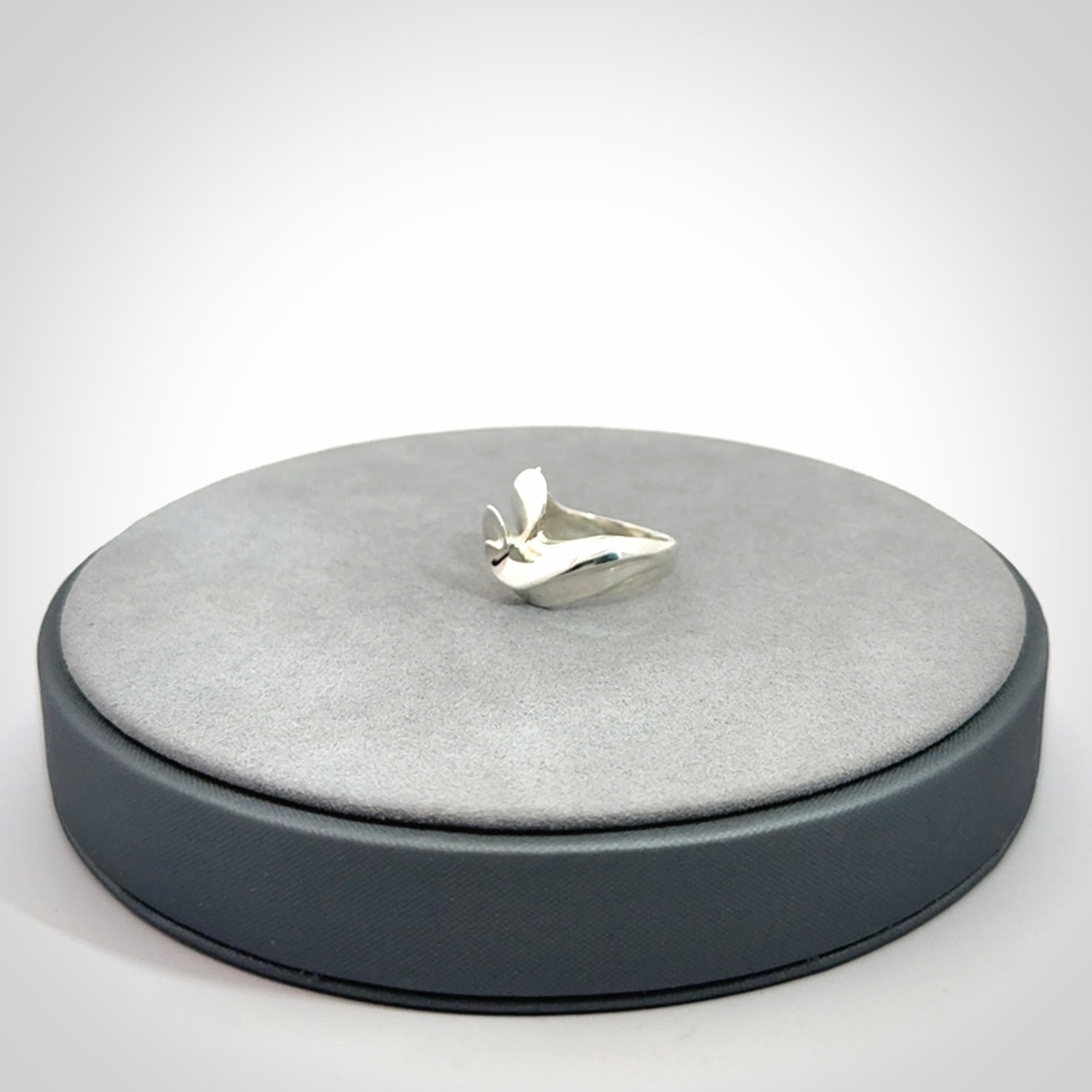 A beautiful sterling silver ring