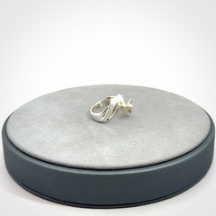 A beautiful sterling silver ring