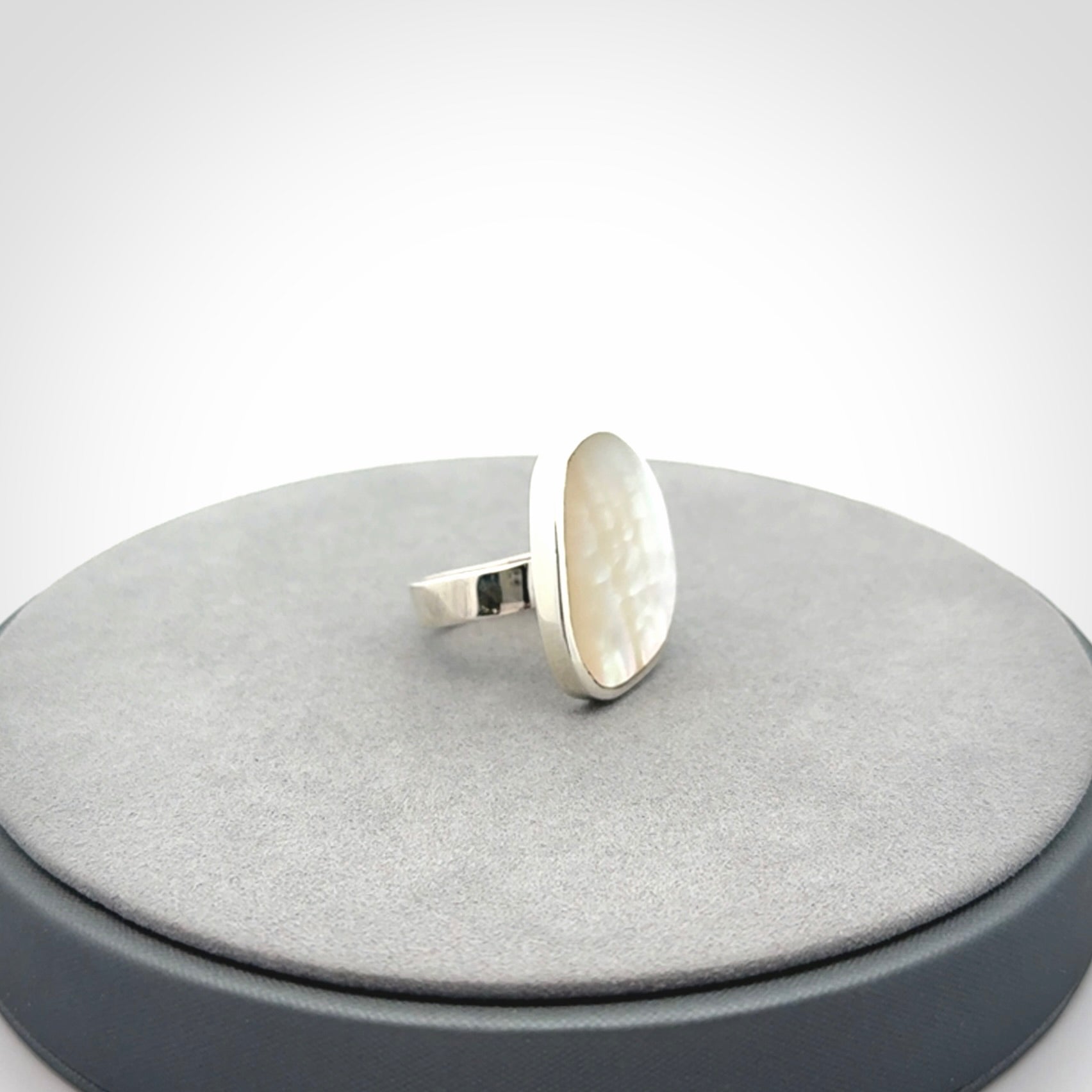 Sterling silver ring with Australian white mother of pearl inlay