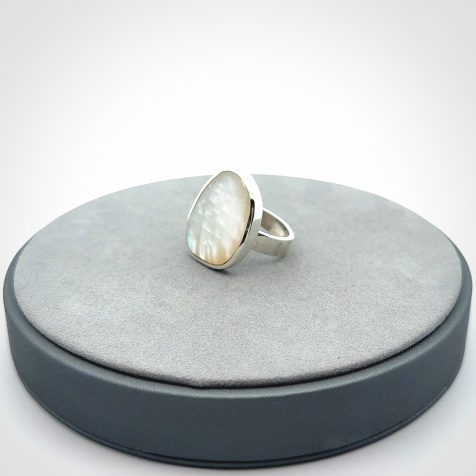 Sterling silver ring with Australian white mother of pearl inlay