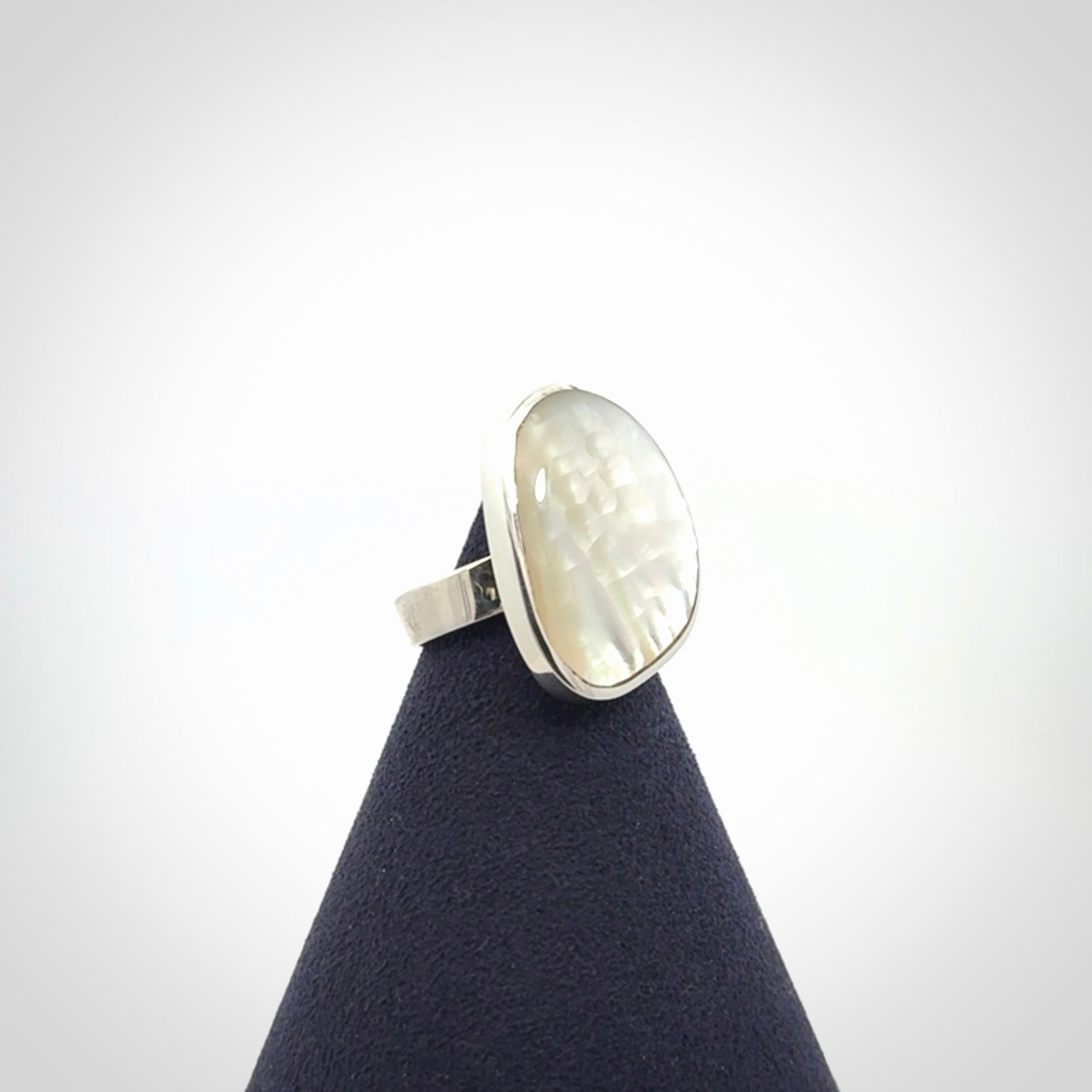 Sterling silver ring with Australian white mother of pearl inlay