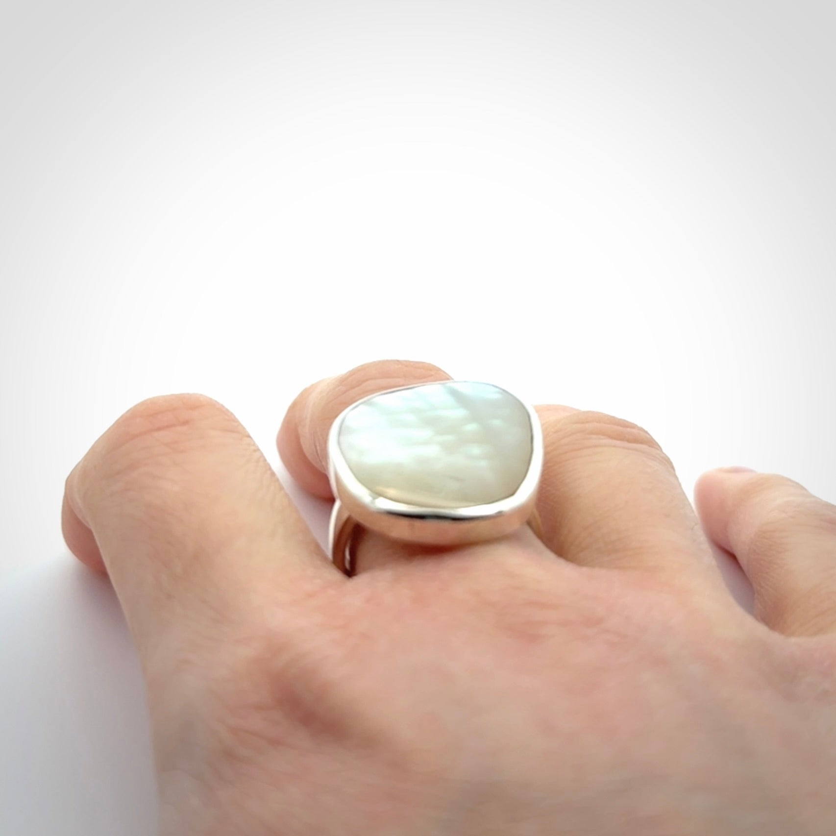 Sterling silver ring with Australian white mother of pearl inlay