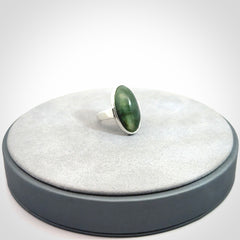 Sterling silver ring with chatoyant New Zealand Jade insert