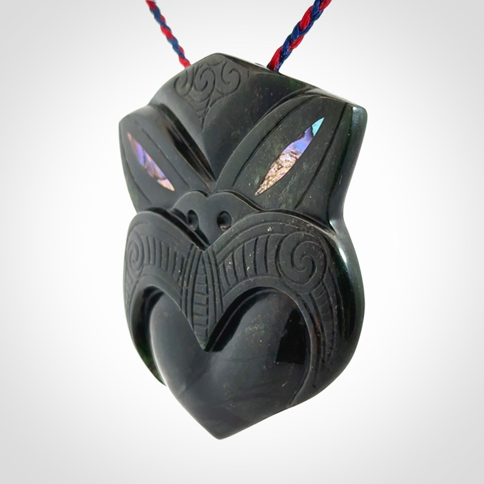 A Stand Out Wheku. Beautiful Art to Wear!