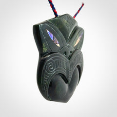 A Stand Out Wheku. Beautiful Art to Wear!