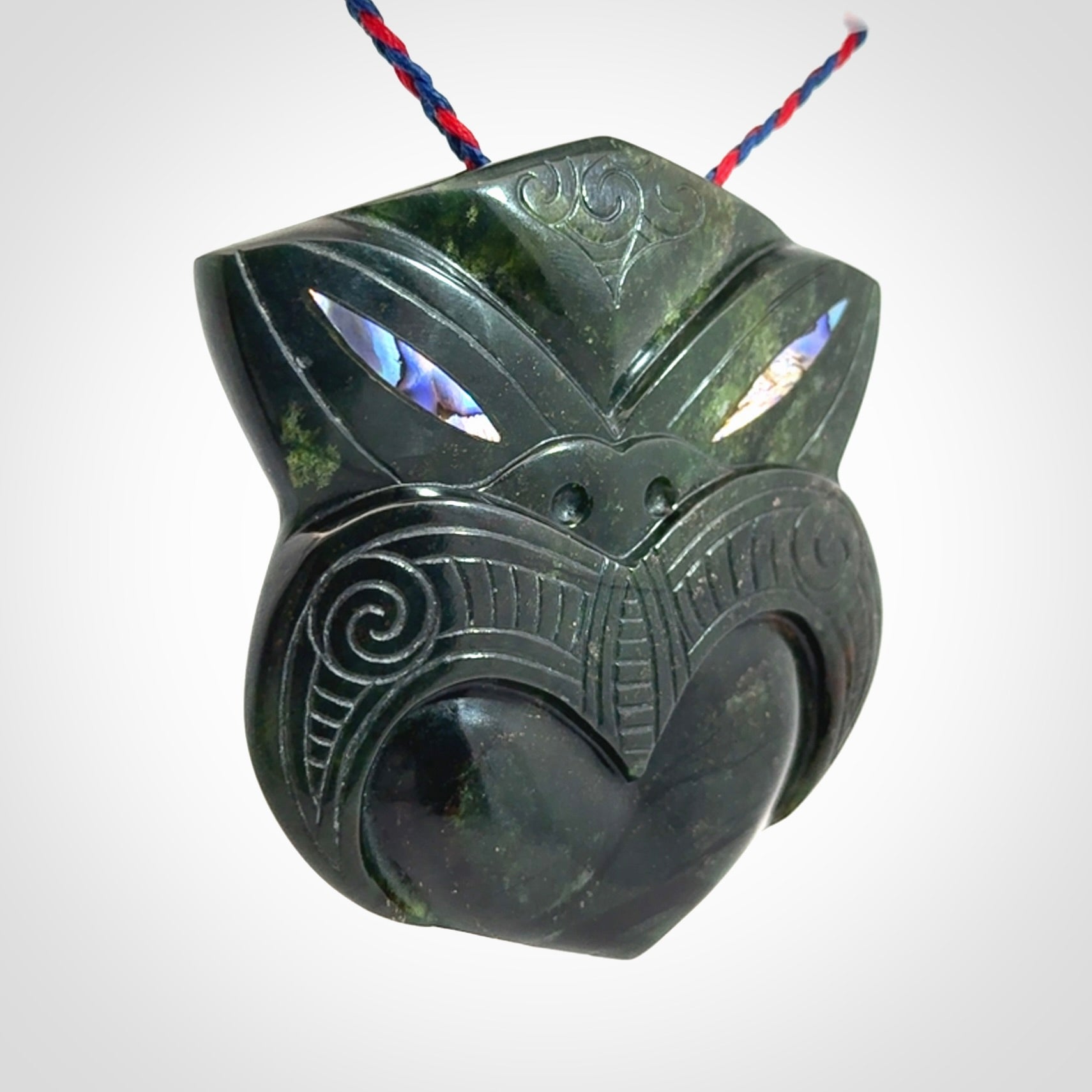 A Stand Out Wheku. Beautiful Art to Wear!