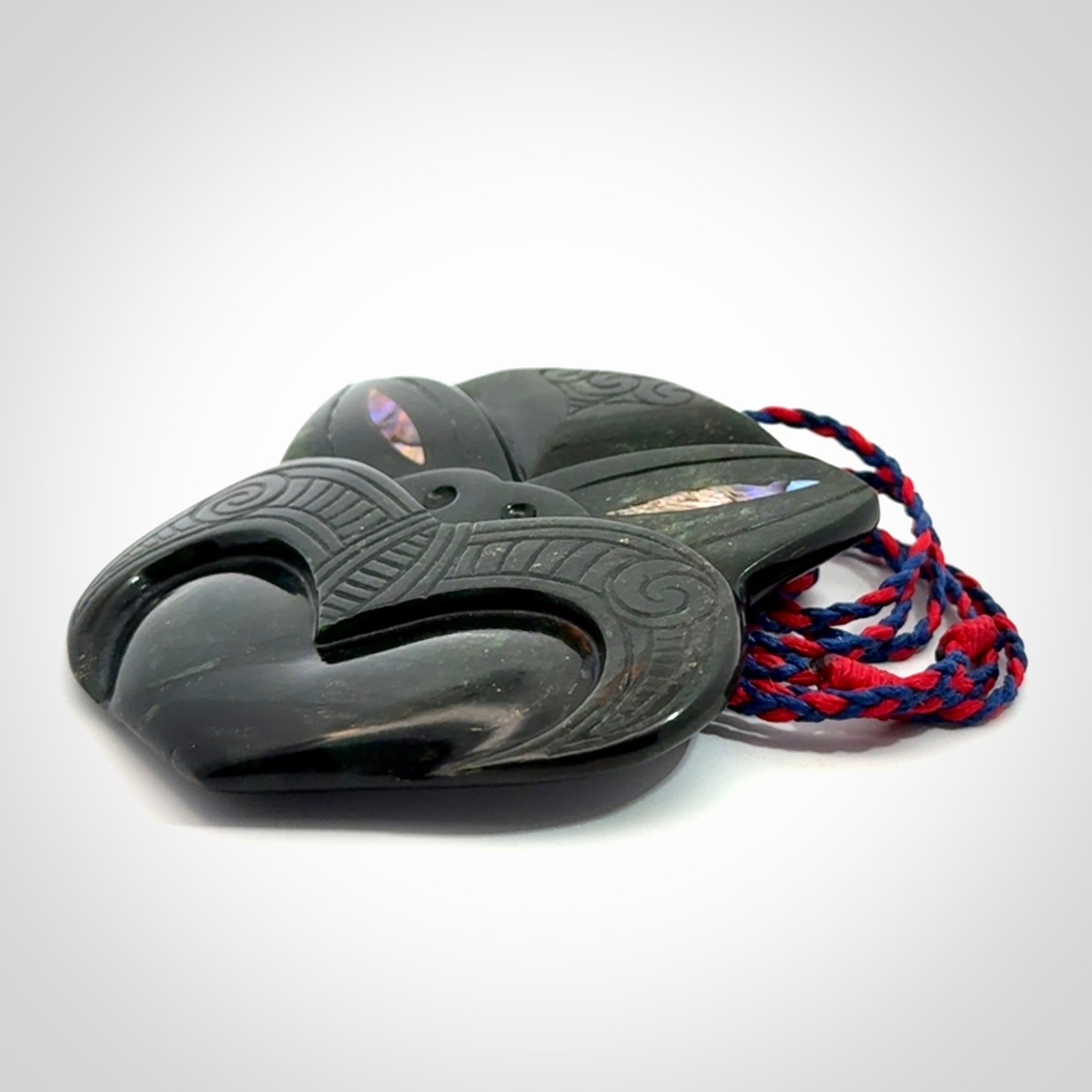 A Stand Out Wheku. Beautiful Art to Wear!