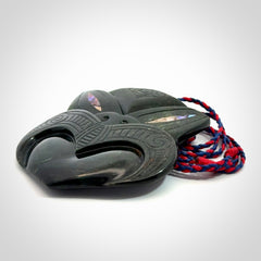 A Stand Out Wheku. Beautiful Art to Wear!