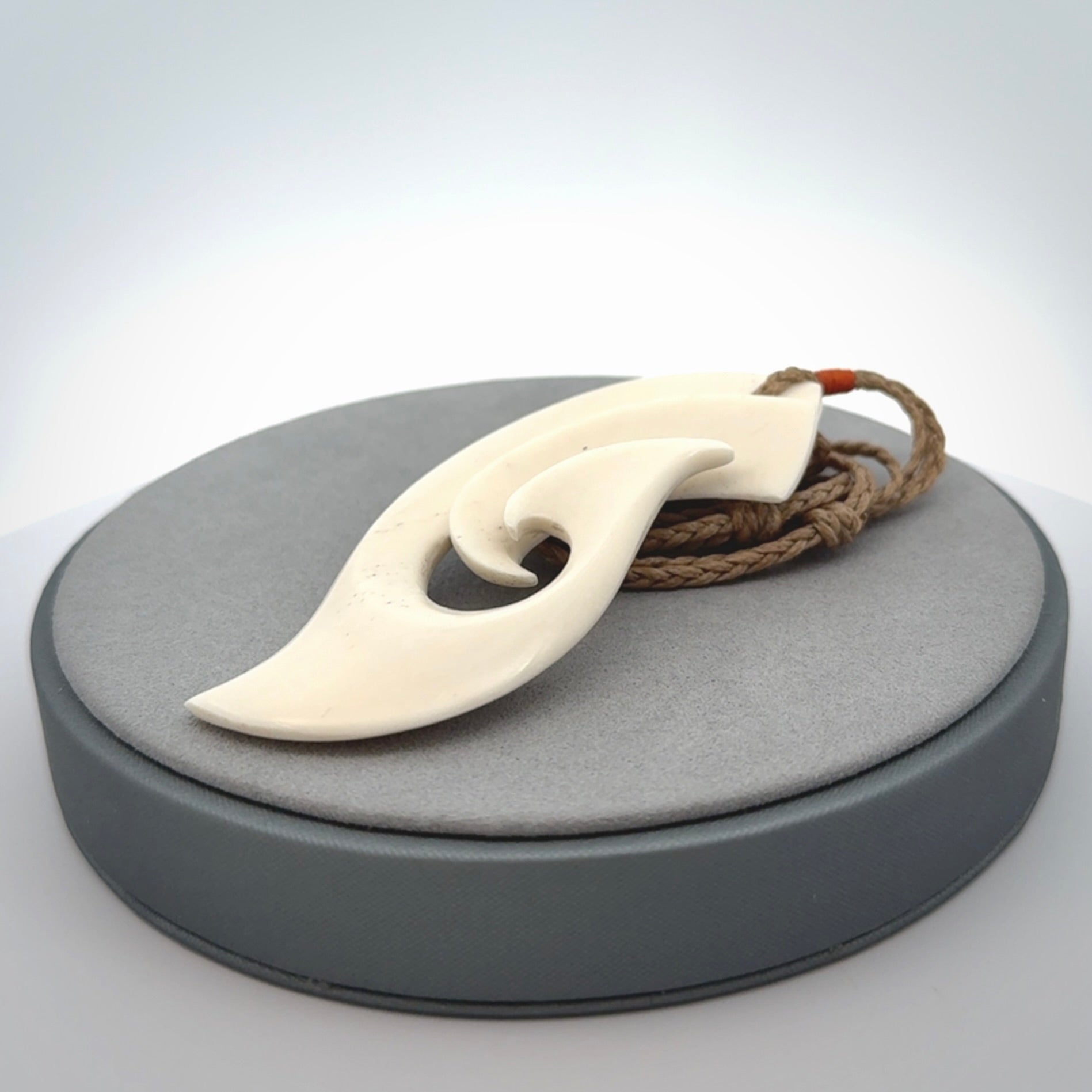 A Stand Out Matau, Hand Carved by Kerry Thompson