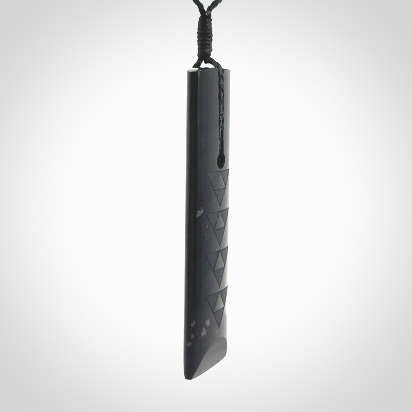 Hand made New Zealand Tangiwai toki with engraving pendant. Hand carved in New Zealand by Kerry Thompson. Unique Toki with adjustable cord.