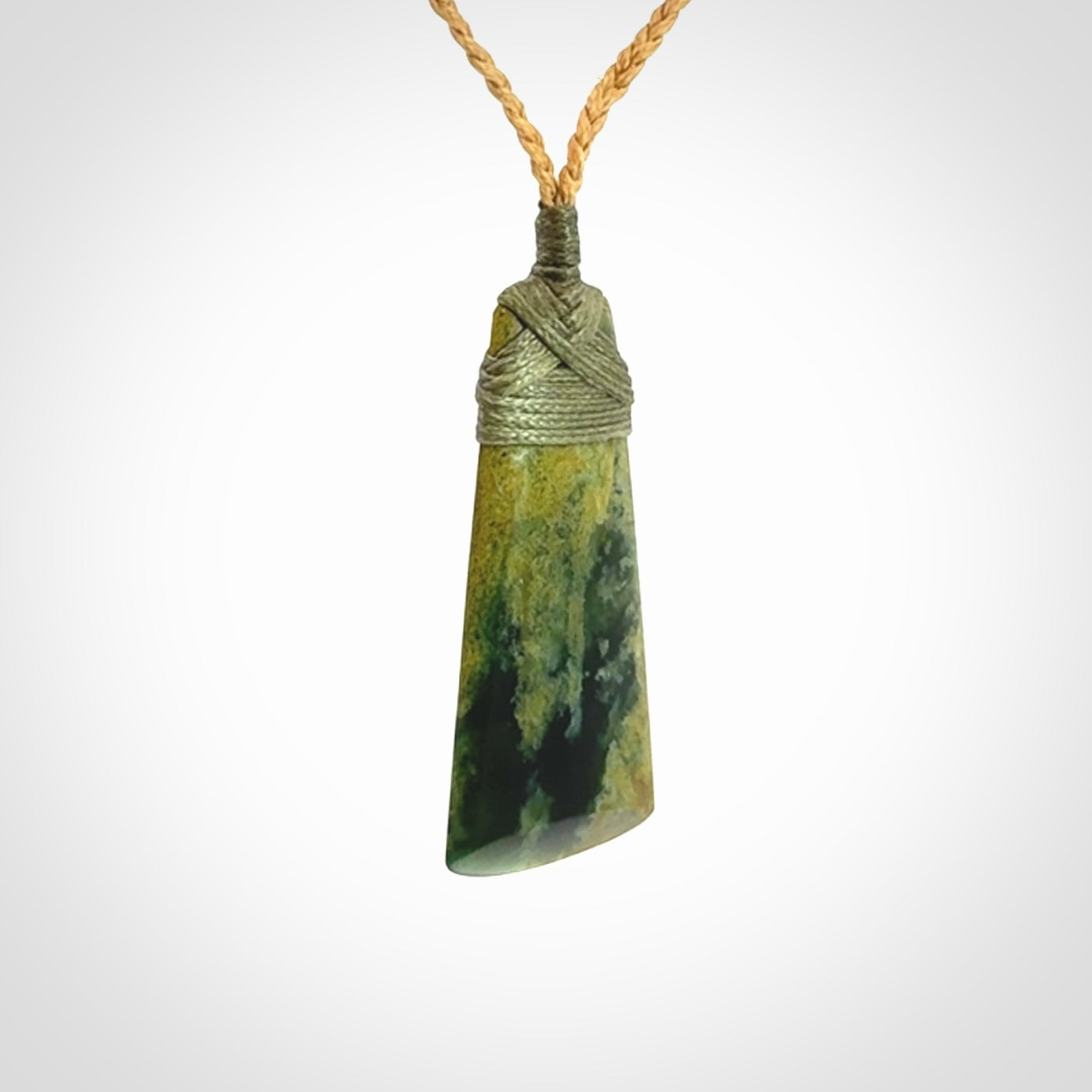 A gorgeous flower jade toki pendant