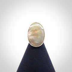 A gorgeous Mother of Pearl and Sterling Silver ring