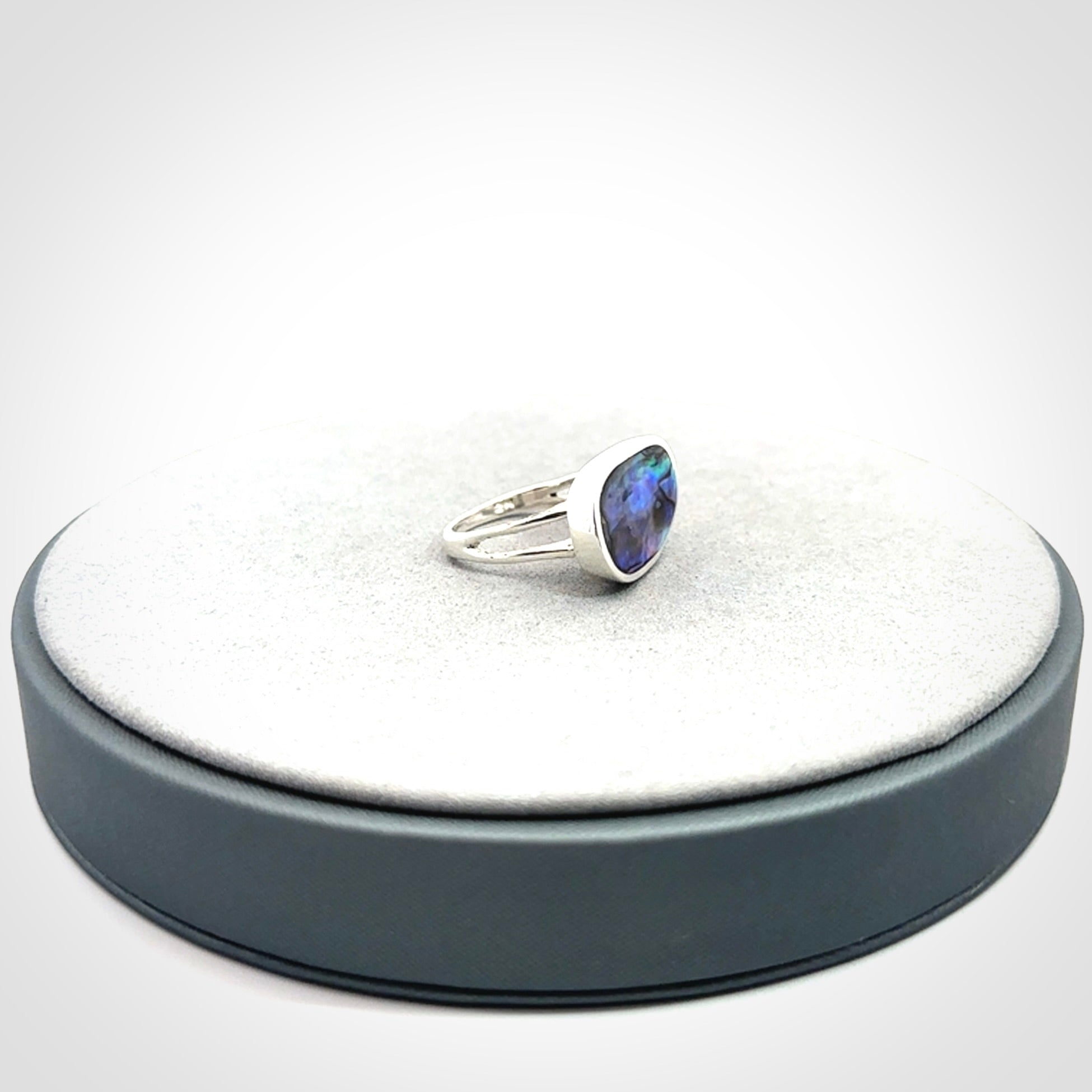 Gorgeous Paua shell and sterling silver ring