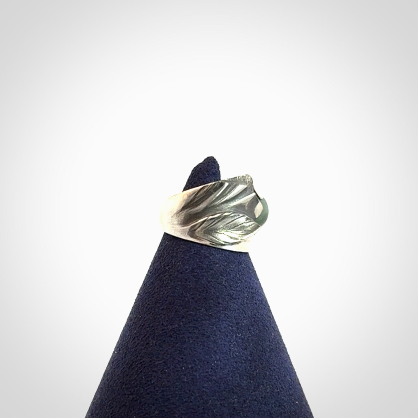 Hand crafted sterling silver ring with New Zealand Jade insert