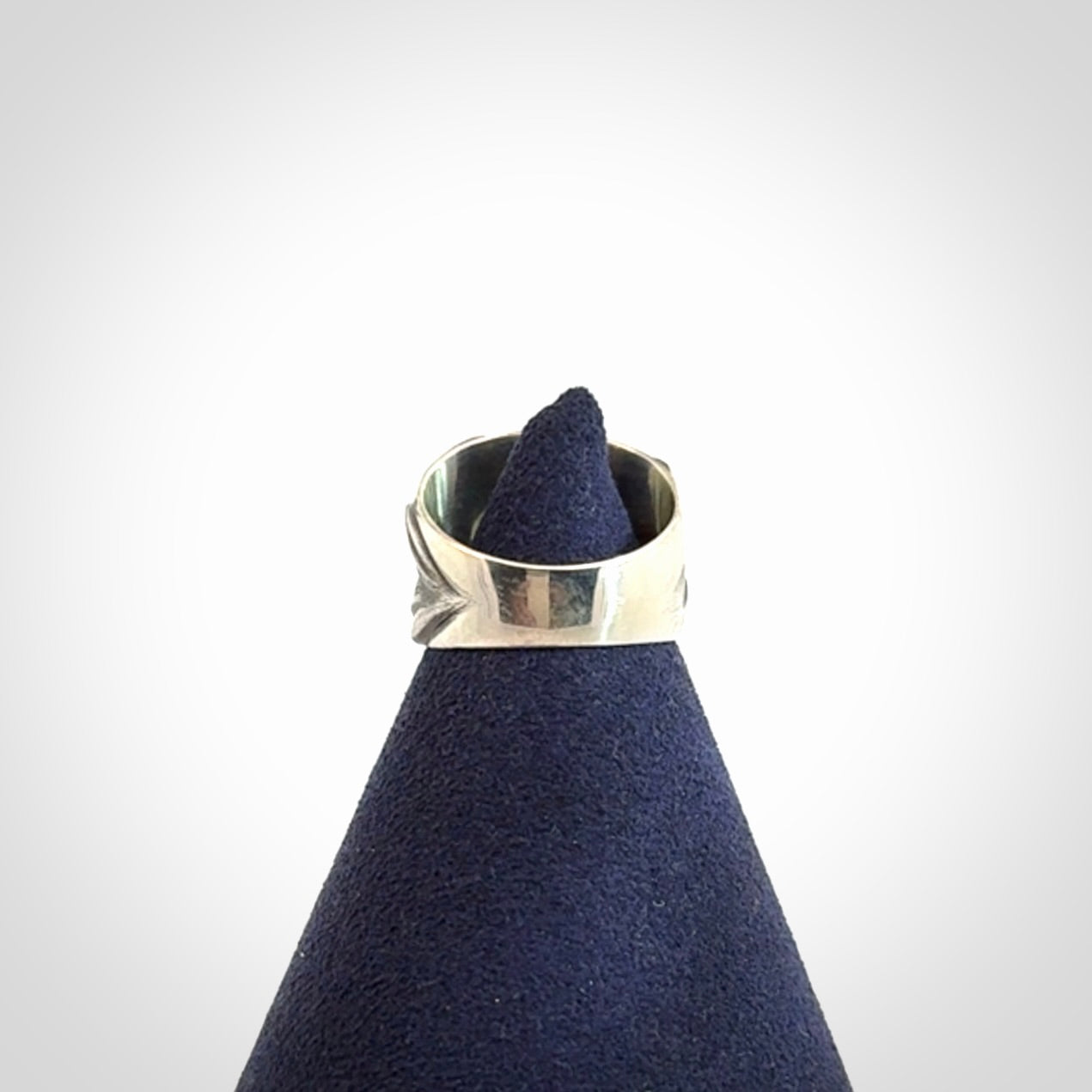 Hand crafted sterling silver ring with New Zealand Jade insert