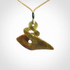A Striking Flower Jade Twist Pendant