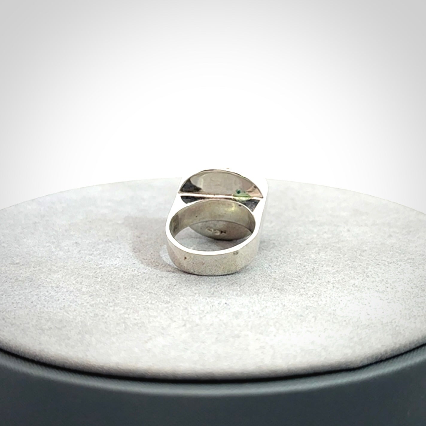 Sterling silver and paua shell ring