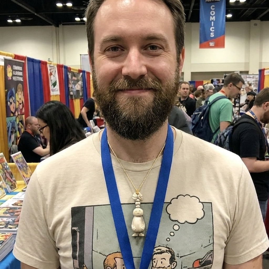 Man wearing daydreaming pendant