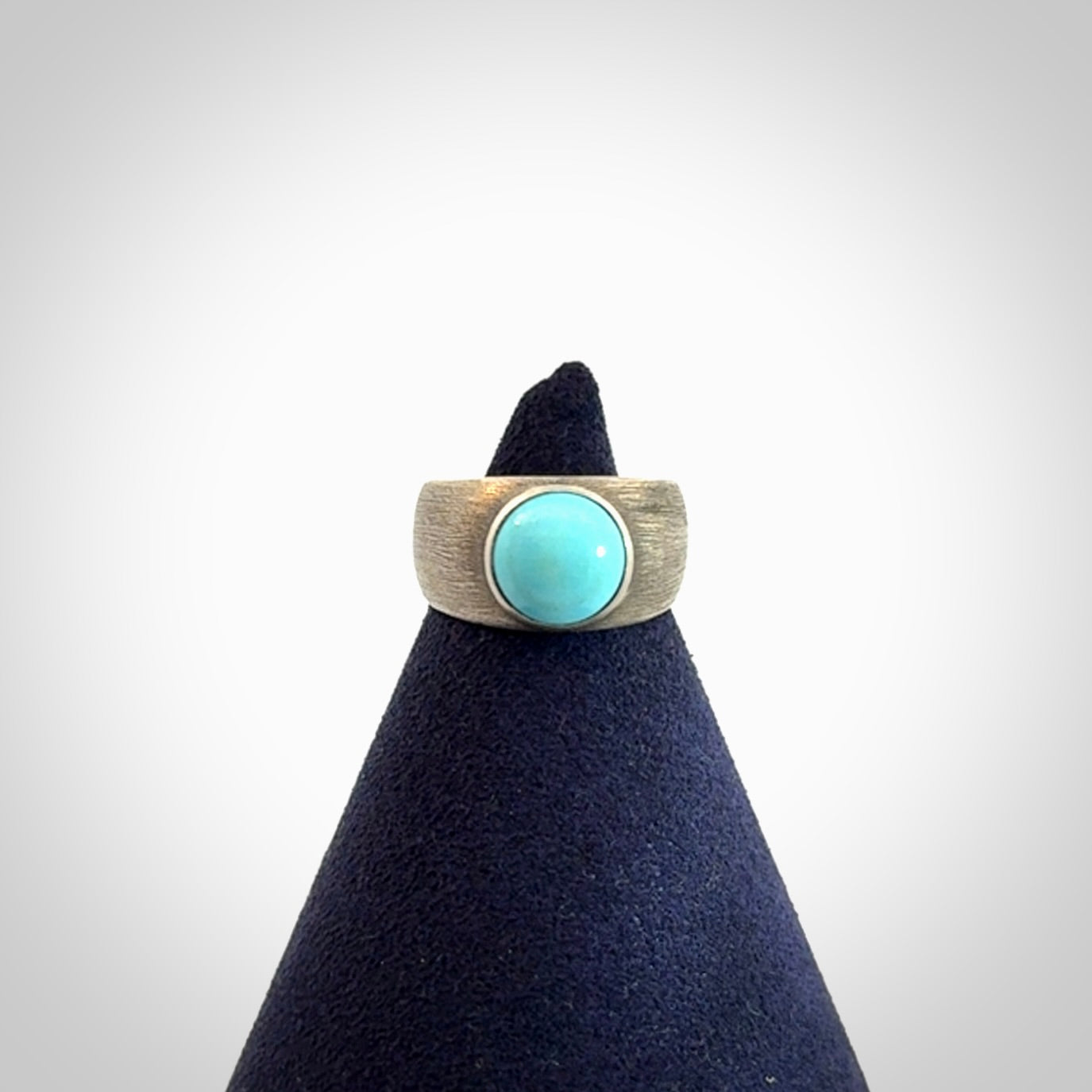 Beautiful Turquoise and Sterling Silver Ring