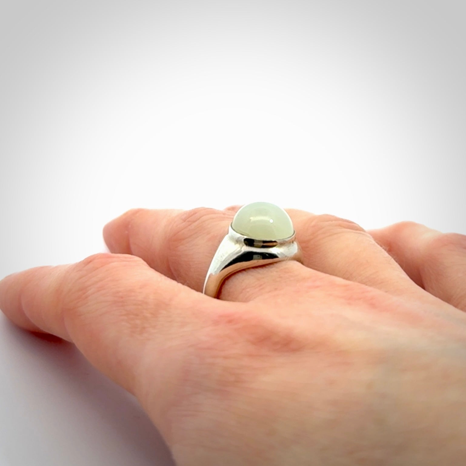 Beautiful Siberian White Jade and Sterling Silver Ring