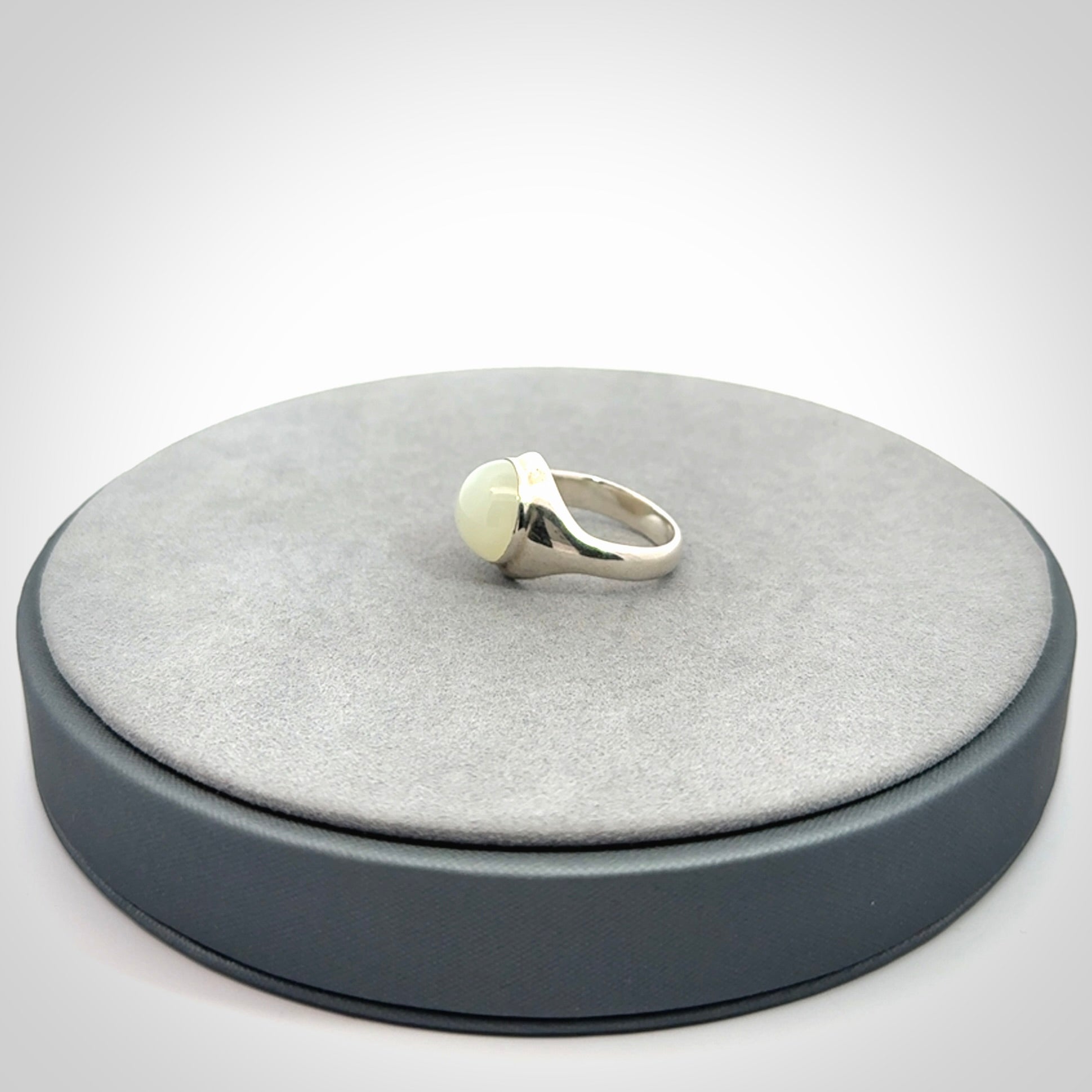 Beautiful Siberian White Jade and Sterling Silver Ring